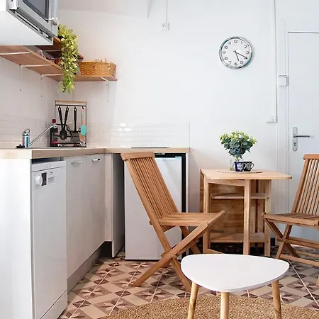 Appartement Comfortable Flat And Balcony Lodève