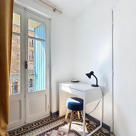 Comfortable Flat And Balcony Appartement